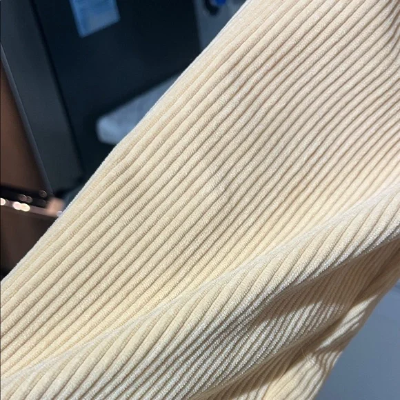 True Craft Women's Yellow Corduroy shacket - Picture 3 of 5